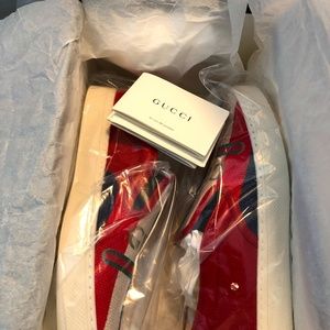 NIB GUCCI SZ. 8+ LEATHER SLIPON SNEAKER LOAFERS